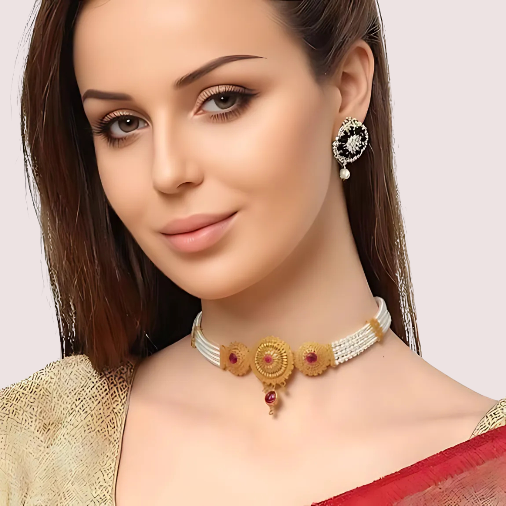 9cJyiCM0Ekh4fXqGbU8ZuQ0aR68WVwlxUKQ6LaO3.png Royal Ruby Pearl Choker Necklace with Antique Gold Detailing - Image 1