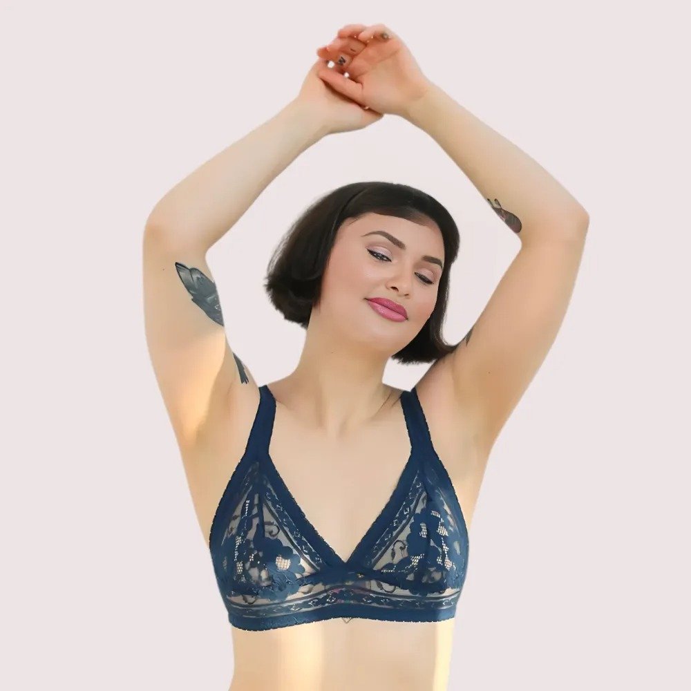 IG15nc2NTuQft6CSOnlaXbH8YuQtxZmHBngJa8iT.jpg French Daina Exclusive Lace Bralette Gift Set – Luxury Edition - Image 1