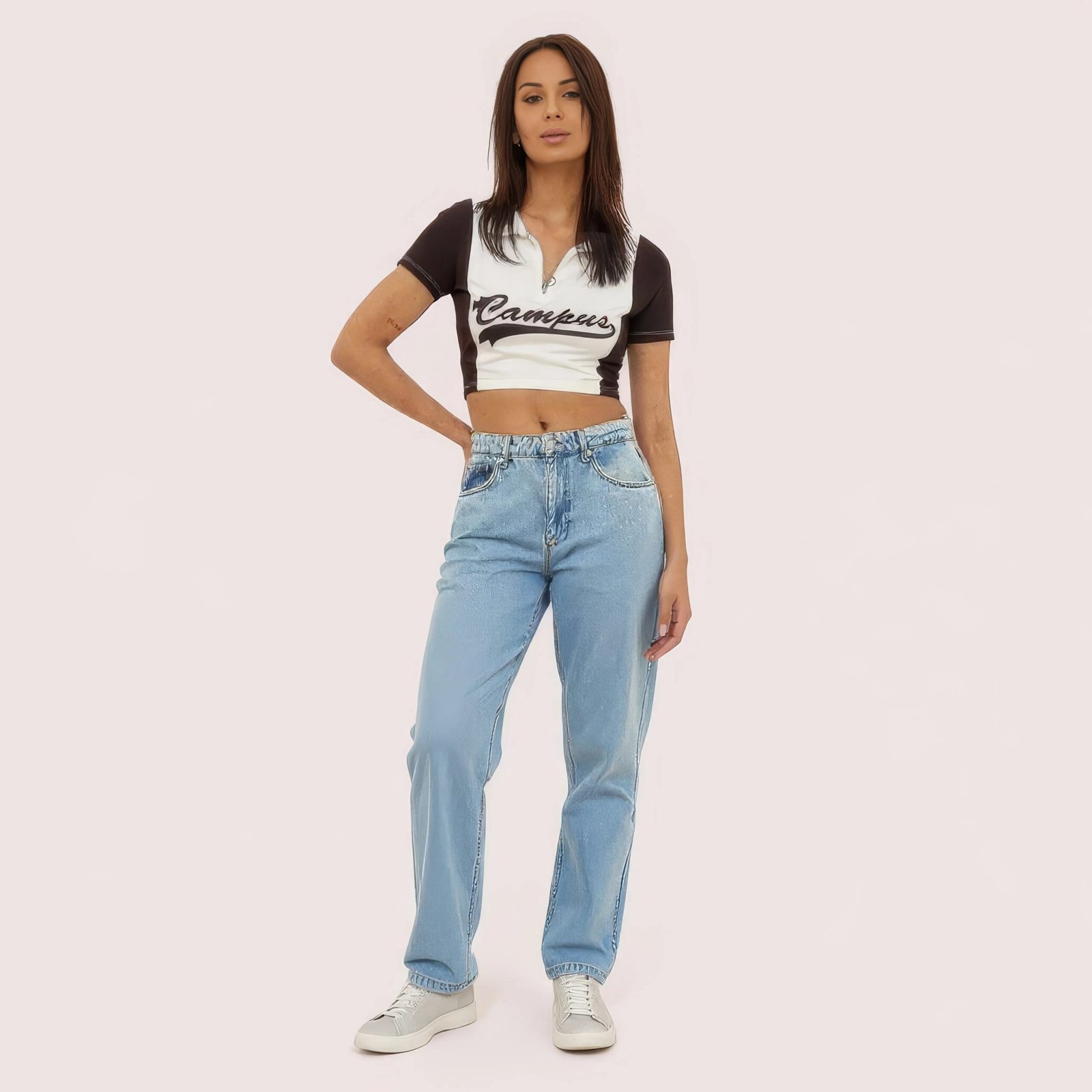 W4RkXkK4LWqSjWmqtd9FeoLOlXQjHxyfK4x30dE1.jpg "Camper Chic" Contrast Zip Crop Top - Image 1