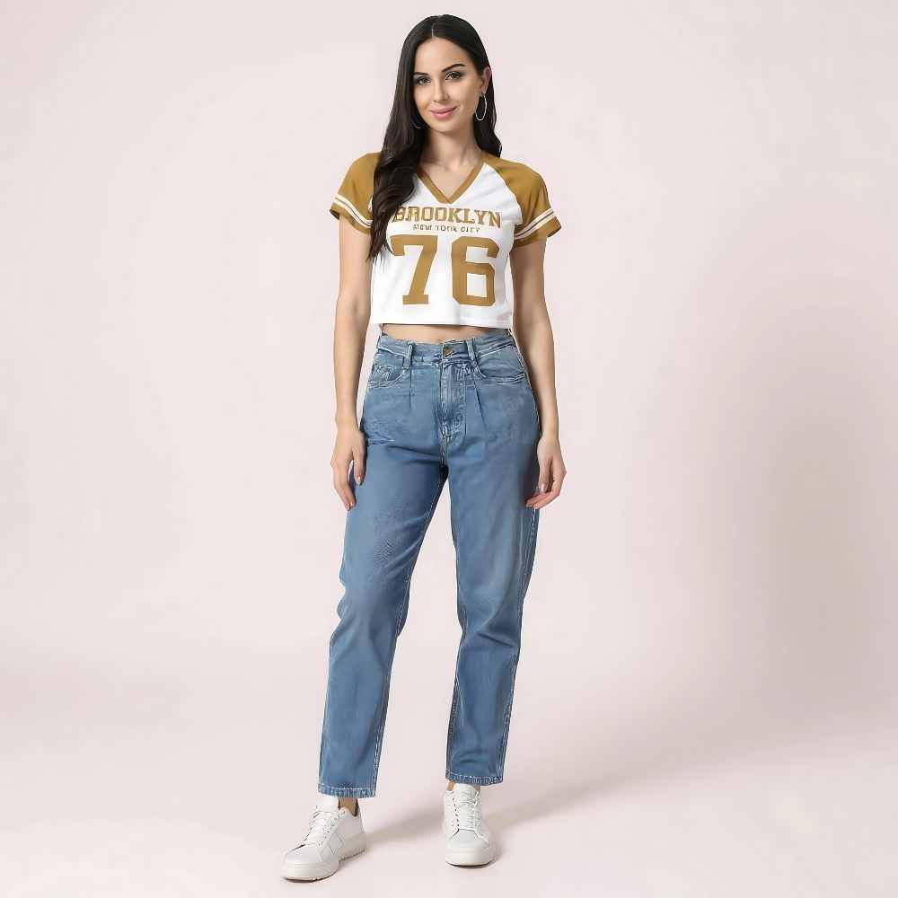 bkybLnkr5sGTE7QlSzdxBMF8dXEwm5r96YMmeJd6.png "Brooklyn 76" Varsity Crop Top - Image 1