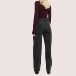 Women's Loose Straight Jeans in Smokey Black Denim - Image 3