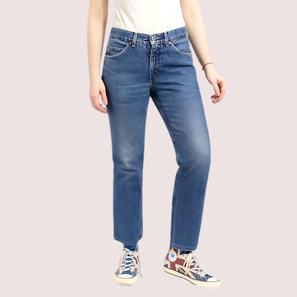 kQgHCGyWTw2pisosWw2o69hogWbw2OnABeifRqIP.png Women's 90s Blue Denim Straight Leg Jeans - Image 1