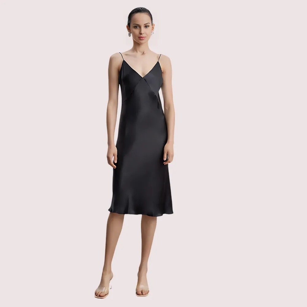 qVdADB2lO7RejlBWm10J9St26HhLhygonVXUC6ZR.jpg Silk Slip V-Neck Cocktail Party Dress - Image 1